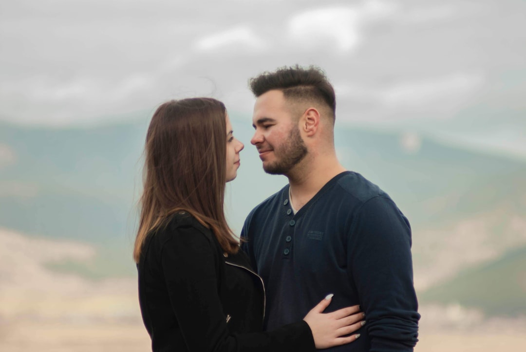 Wat maakt een relatie sterk? Alles wat je wil weten over liefde en verbinding